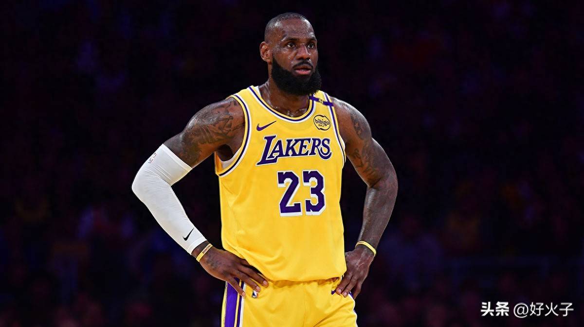 爱游戏-湖人队勒布朗·詹姆斯坦诚谈及，NBA从“三巨头”时代转型的历程