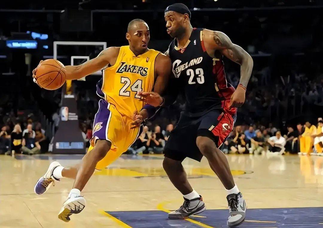 美媒评本世纪NBA每年最强球员：詹姆斯8次，科比3次