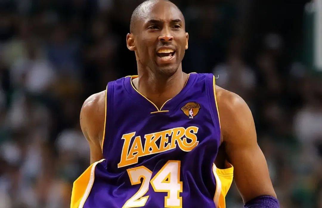 美媒评本世纪NBA每年最强球员：詹姆斯8次，科比3次