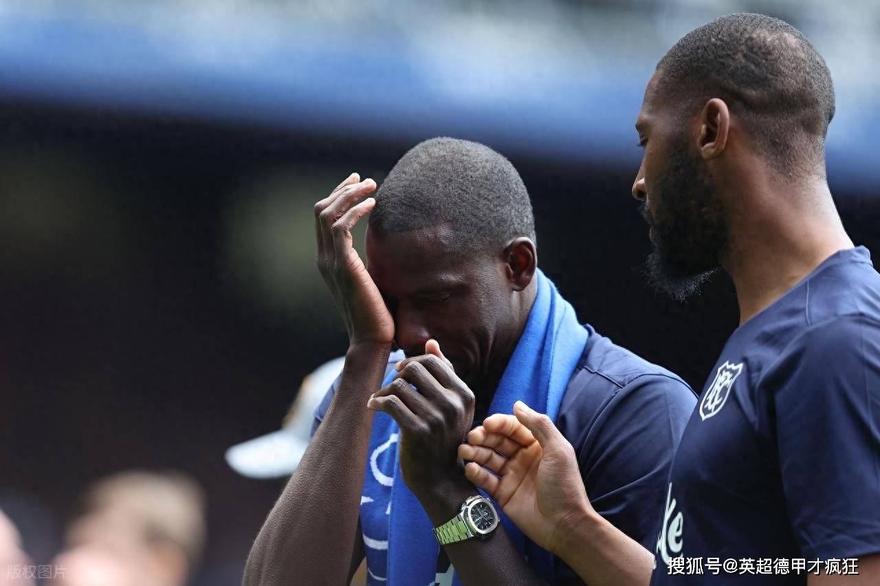 ayxsports-英超埃弗顿告别古迪逊公园球场！好消息是不拆了，给埃弗顿女足！