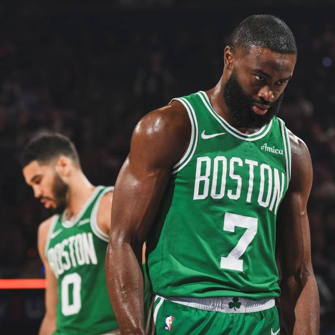 97岁名宿不满!5年2.85亿大合同!NBA最被高估的巨星