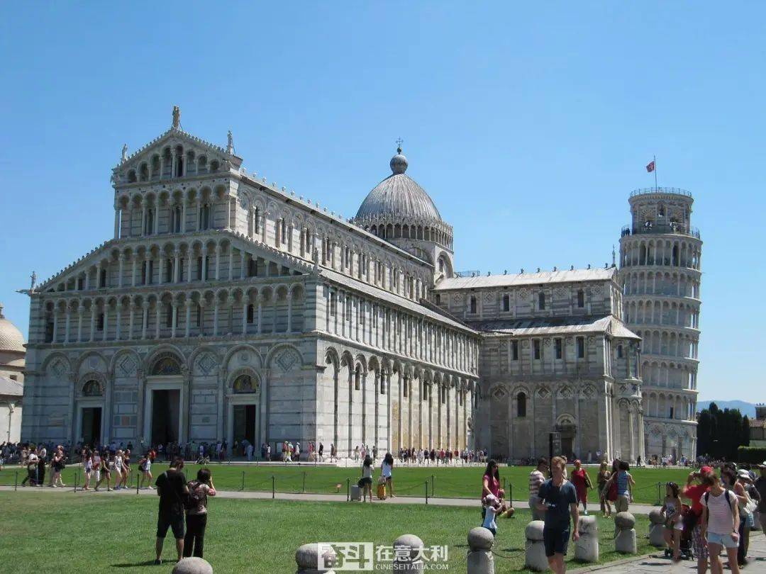 爱游戏体育平台-比萨：中韩无证导游非法介绍比萨斜塔 面临巨额罚款