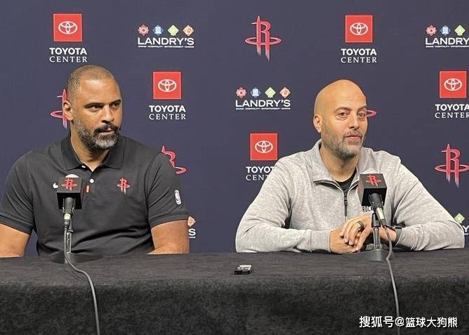 3人5200万薪资！火箭队打造超豪华内线，叫板西部3强，斯通孤注一掷