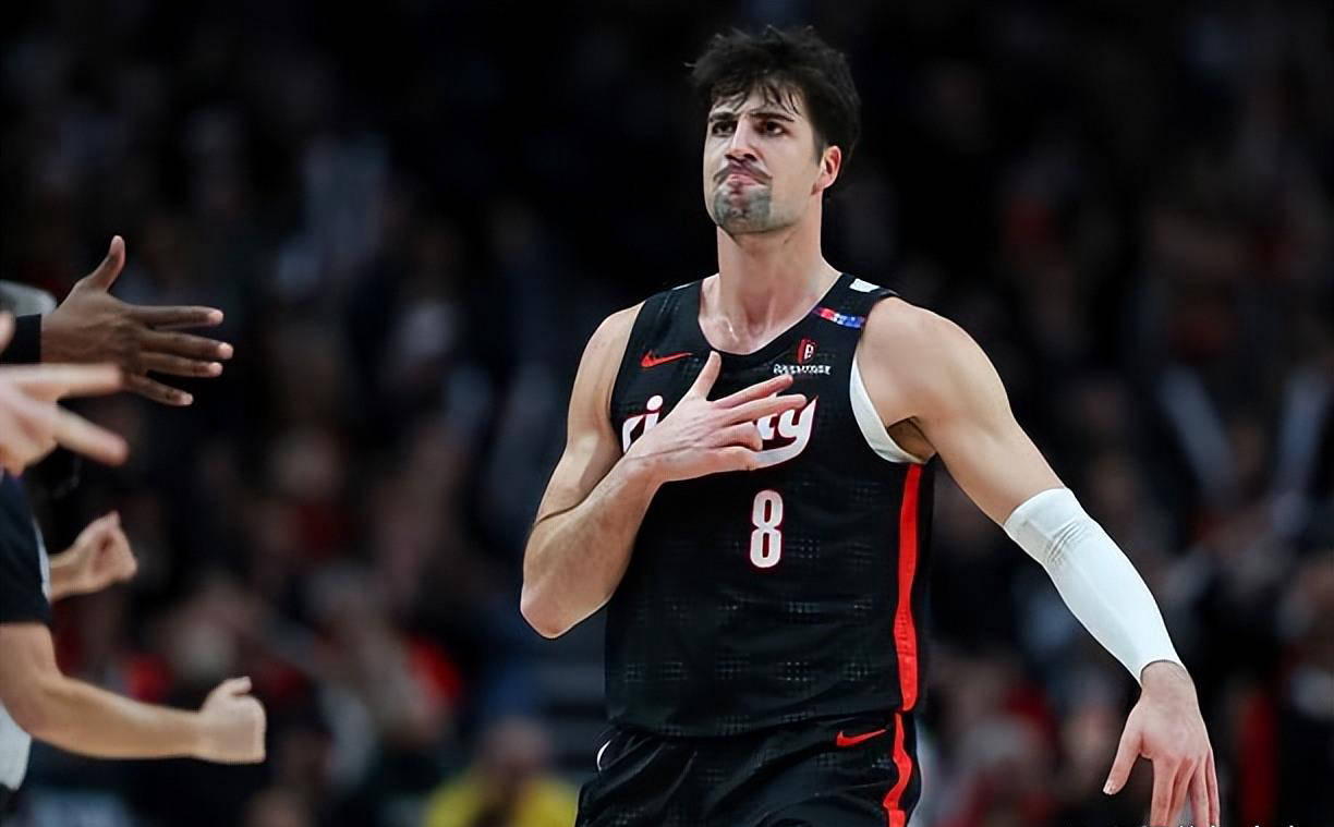 爱游戏中国-波特兰开拓者新锐球星期待与利拉德携手合作