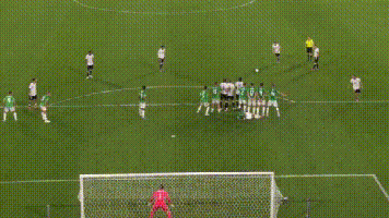 一场1-0绝杀！打出世预赛大黑马：2连胜+力压德国队，或头名出线