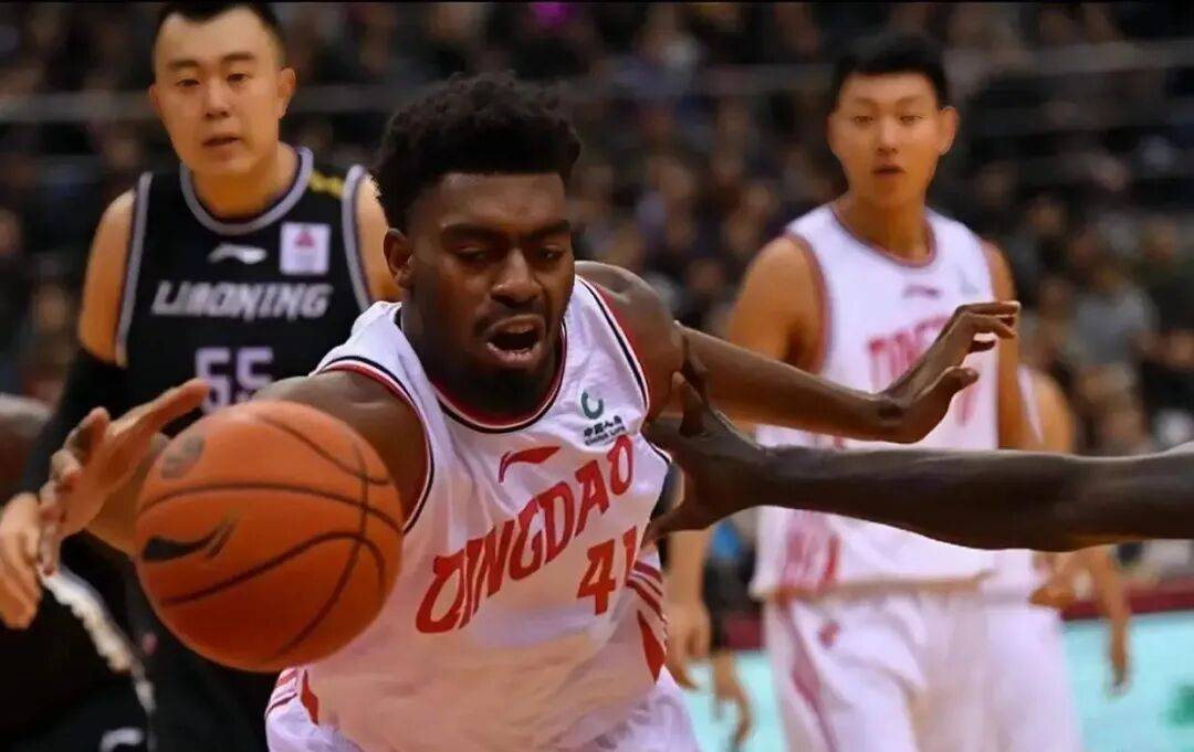 重磅！两名顶级大外援空降CBA，杜锋做明智决定，朱芳雨霸气发声