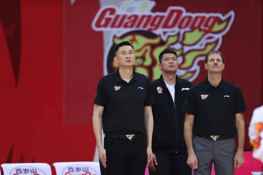 重磅！两名顶级大外援空降CBA，杜锋做明智决定，朱芳雨霸气发声