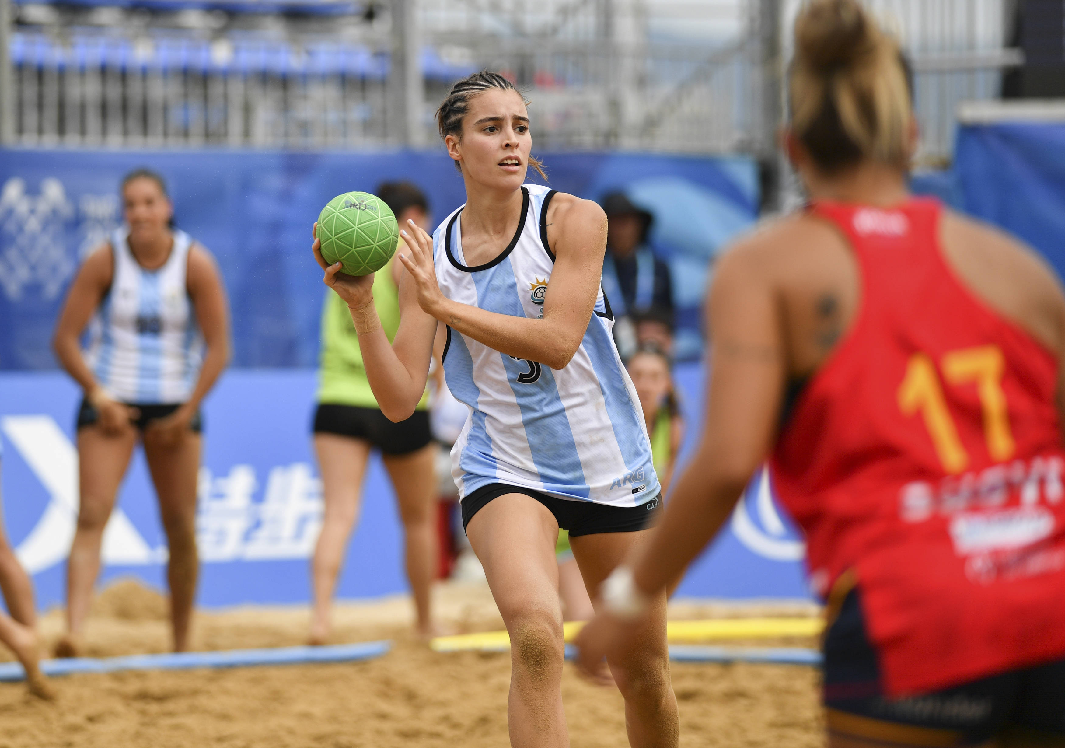 （成都世运会）沙滩手球——女子半决赛：阿根廷队战胜西班牙队