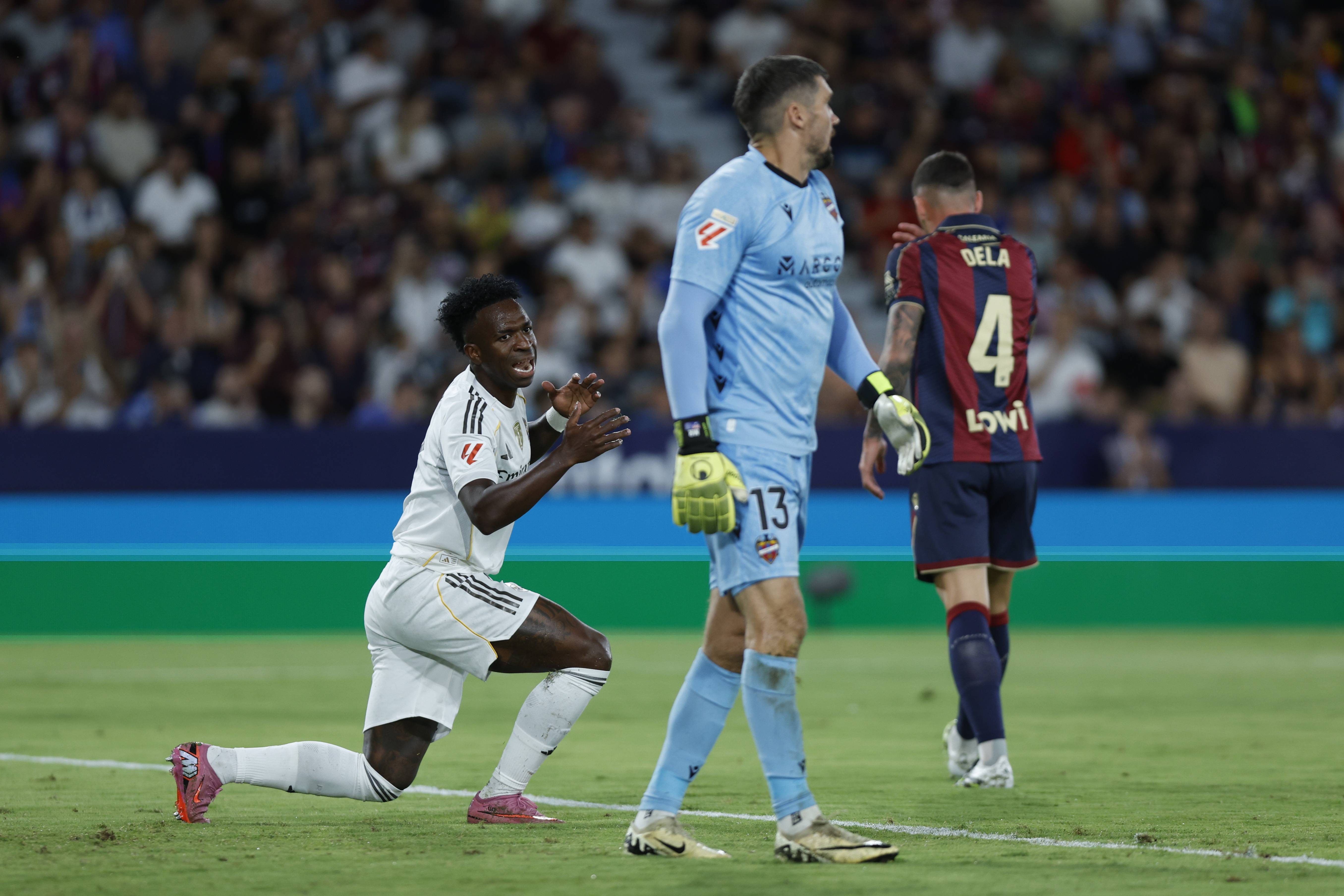 (外代二线)足球——西甲:皇马胜莱万特