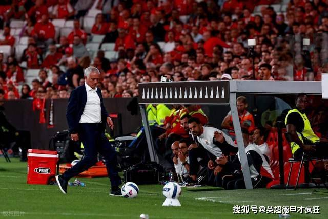 安切洛蒂自传里耿耿于怀穆里尼奥国米击败切尔西，老板真难伺候！