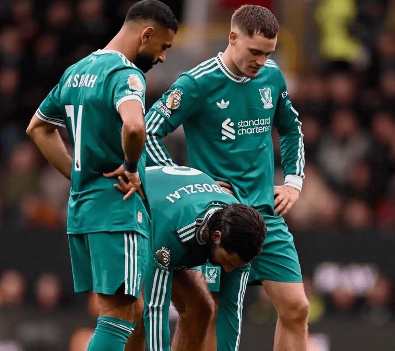 爱游戏体育官网-再见利物浦！“超巨”遭放逐，最快冬窗离队！两大“顶星”携手来投